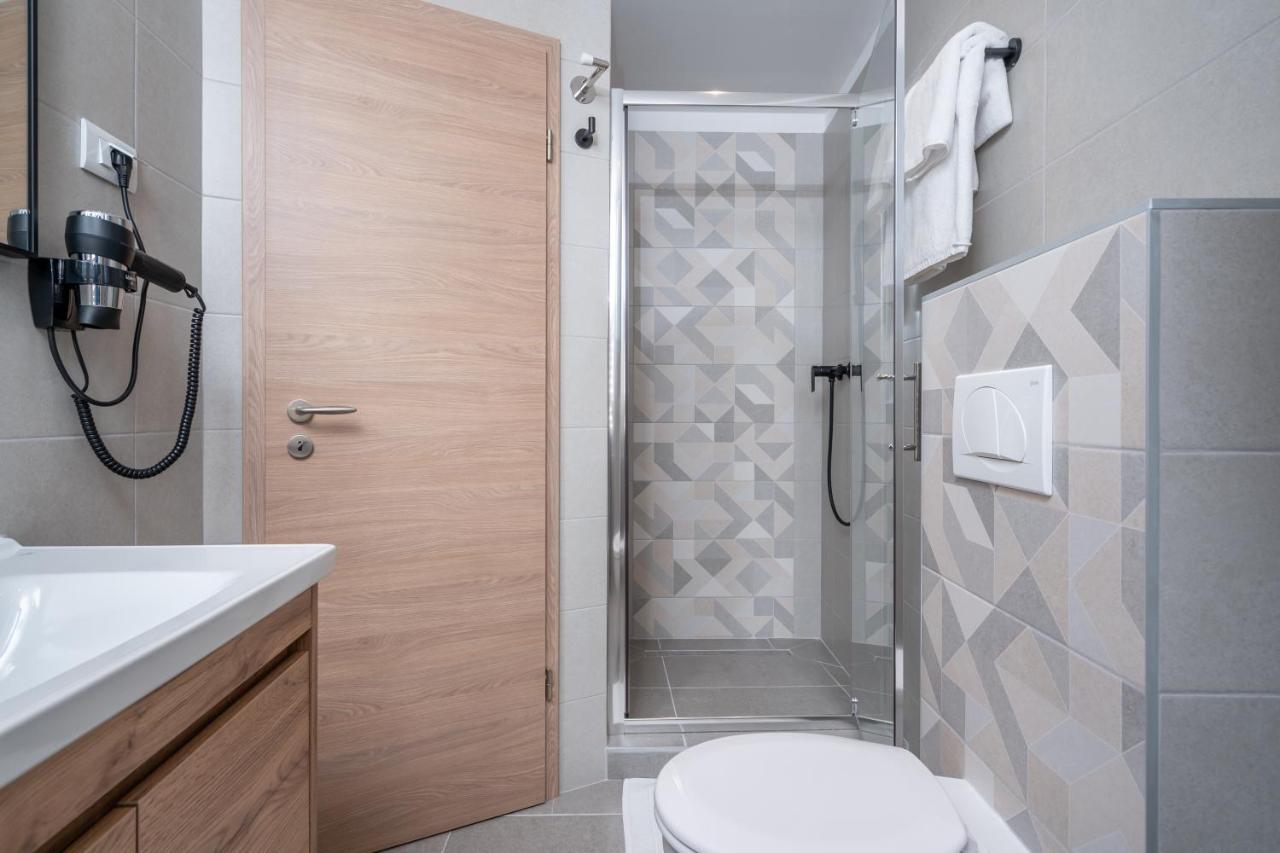 Aaa Apartments & Rooms With Free Parking Πούλα Εξωτερικό φωτογραφία